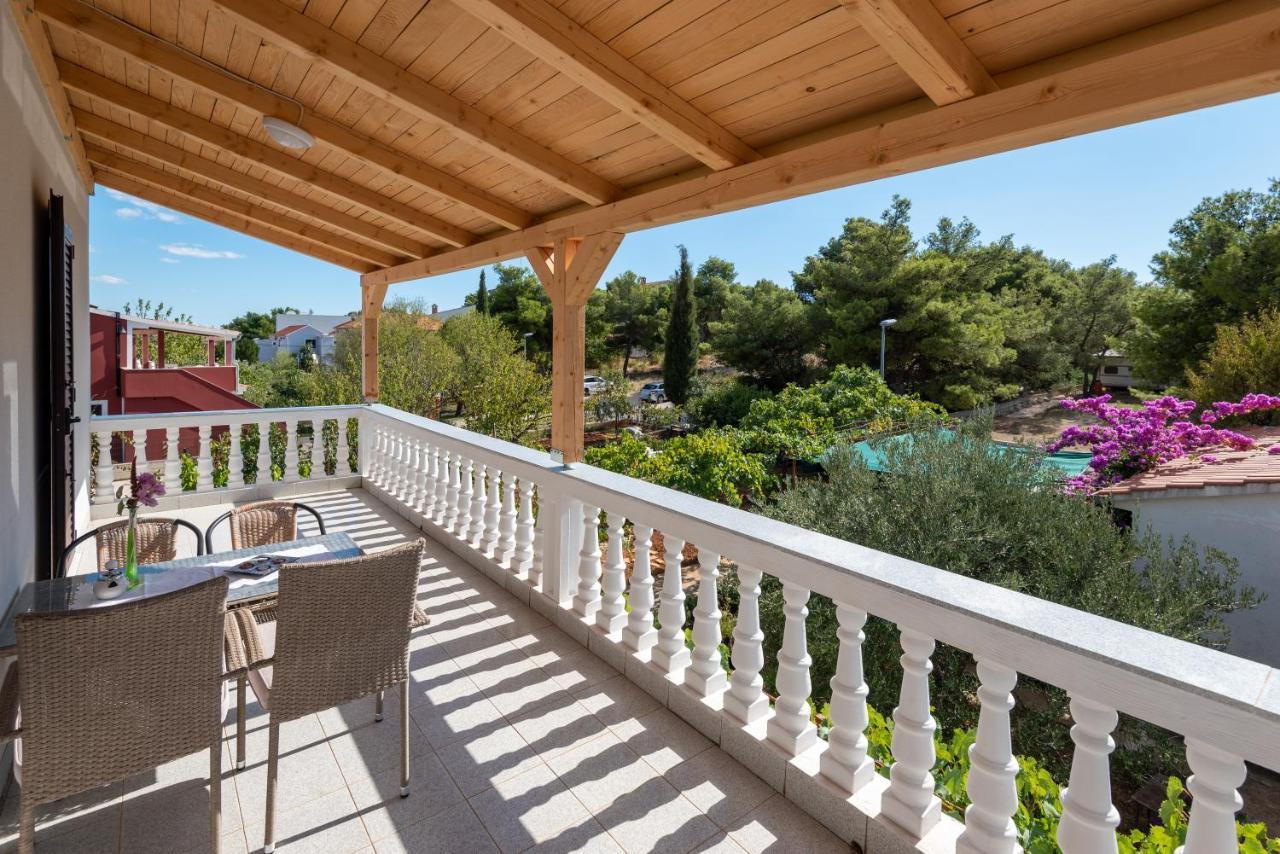 Apartman Tribunj Tribalj Esterno foto